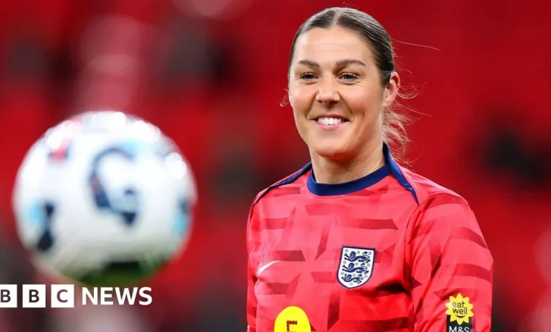 Former England keeper Mary Earps in 'happy' same-sex relationship