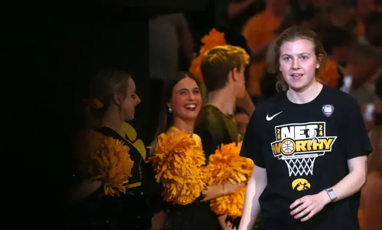 Former Iowa women's basketball guard Molly Davis returns to coach against Hawkeyes