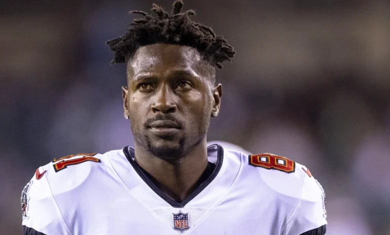 Former NFL star Antonio Brown in custody, four months after allegedly shooting into Miami crowd