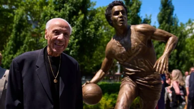 Former Raptors head coach Lenny Wilkens dead at 88