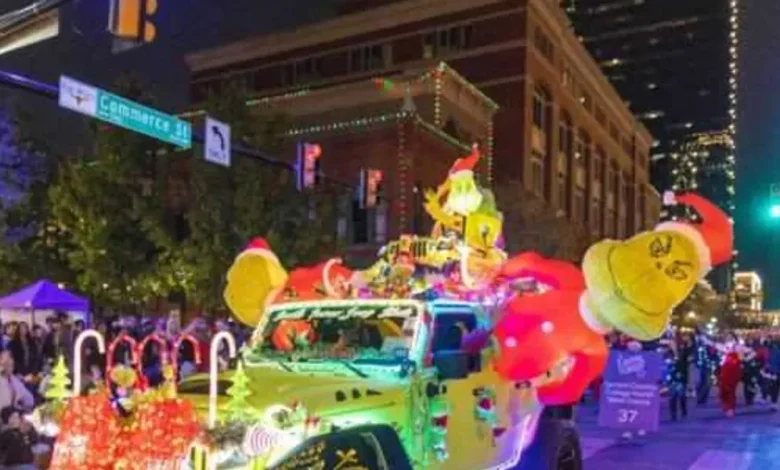 Fort Worth Parade of Lights 2025: Street closures, parking & more tips