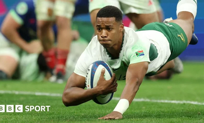 France 17-32 South Africa: Springboks win in Paris despite Lood de Jager red card