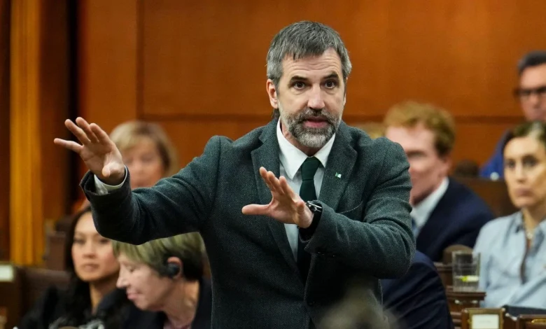 Francophonie : Guilbeault rejette du revers de la main les critiques sur le budget