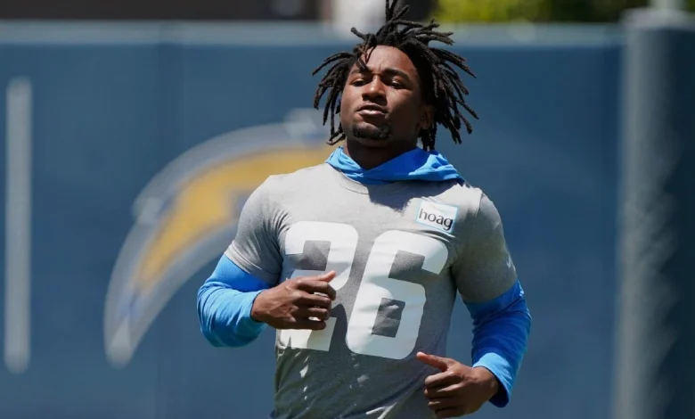 Free agent CB Samuel (spine) given OK to play