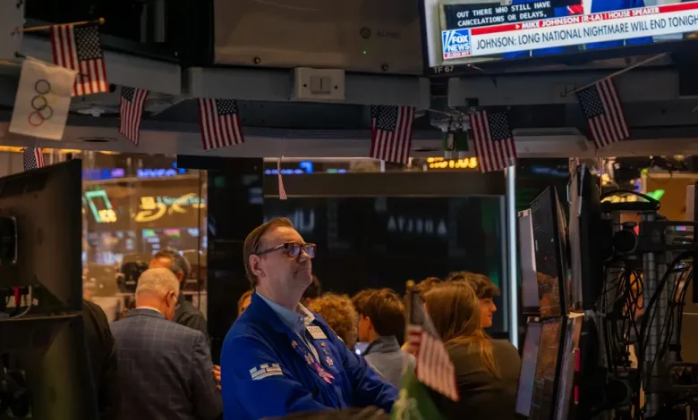 Frozen economic data could mean no December rate cut — and investors are rebelling