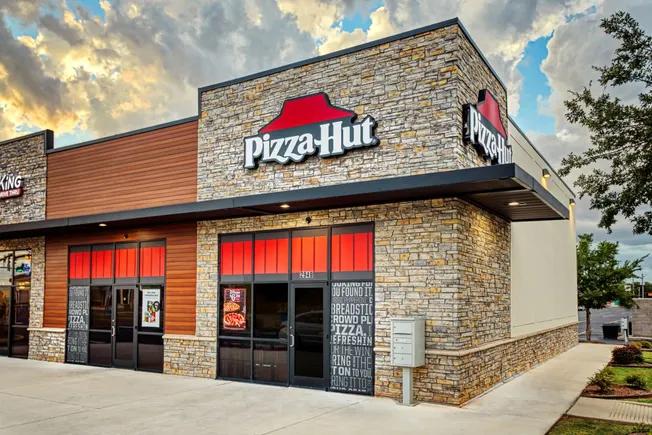 Fueling Up: Pizza Hut might be up for sale. Could a c-store chain take a slice?