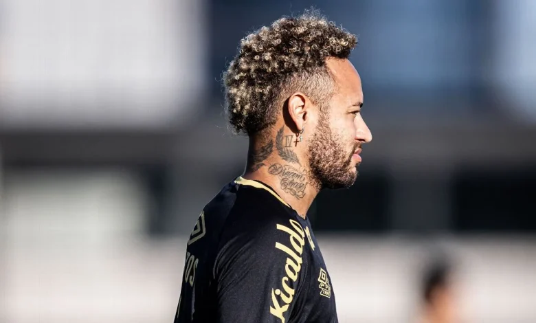 Fuentes: Neymar se plantea jugar con dolor pese a requerir operación