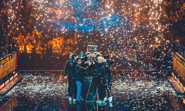 FunPlus Phoenix departs LPL, Riot Games buys back the club's slot