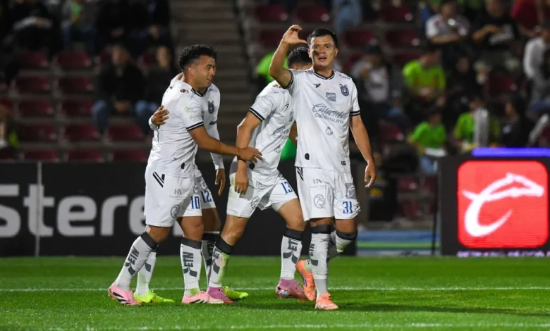 Gallos sueña con Play In y le da boleto de Liguilla a Chivas