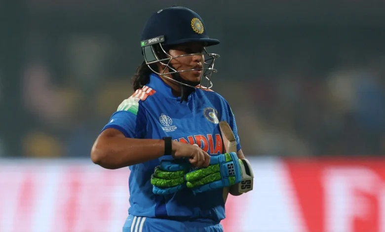 Gambhir-level decision: Team India slammed for sending Amanjot ahead of Richa Ghosh