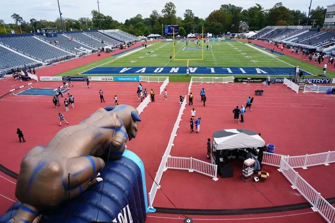 Game Day! Football Hosts Stony Brook in Regular Season Conference Finale; Kickoff at 1:00 PM