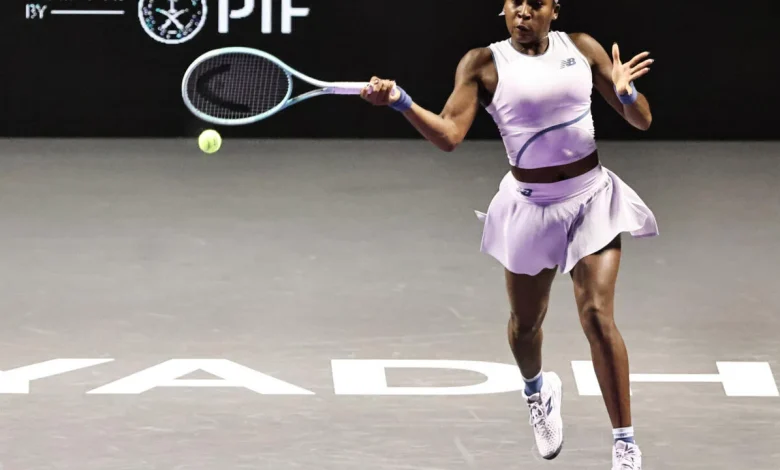 Gauff sweeps Paolini aside to revitalise WTA Finals defence