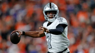 Geno Smith injury update: Raiders QB injures leg in "Thursday Night Football" vs Broncos