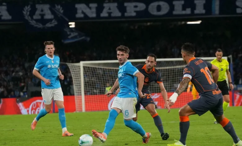 Gilmour vs. Paz: El Desafío del Diez