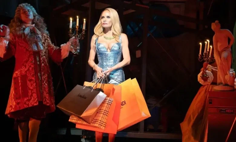 Gilt or Guilt? ‘The Queen of Versailles’ Can’t Decide