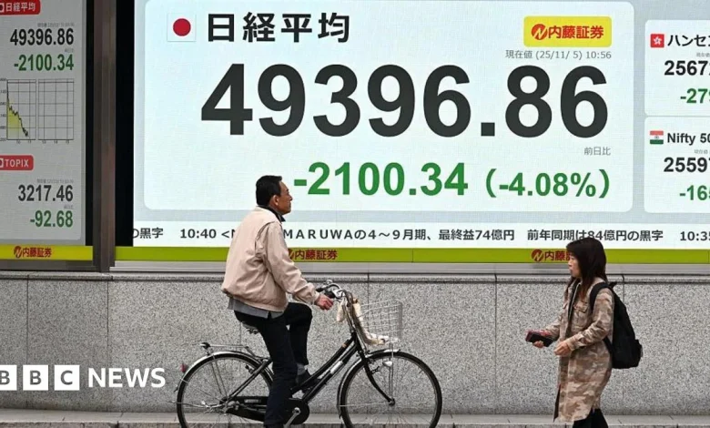 Global tech shares fall over AI bubble fears