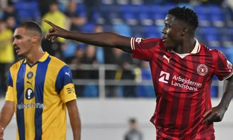 Goal-a-game striker 'tracked by Everton' could move in January as transfer bids expected