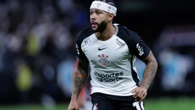 Gol de Memphis em Corinthians x São Paulo enlouquece torcedores: 'Humilhou'