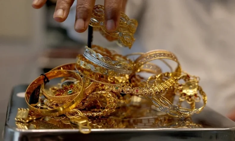 Gold prices continue to rise. Why are they climbing?