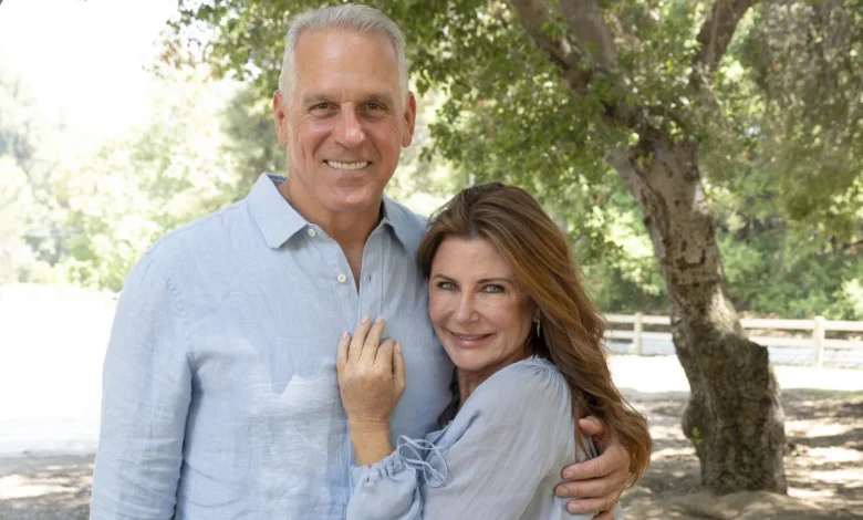 'Golden Bachelor': Cindy Grills Mel About His First Marriage