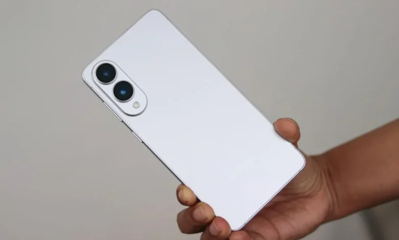 Google makes a big change for app downloads on your Galaxy phone in the US