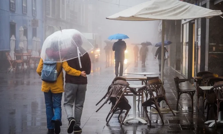 Government declares weather alert in the Canary Islands due to rain, flooding and strong winds