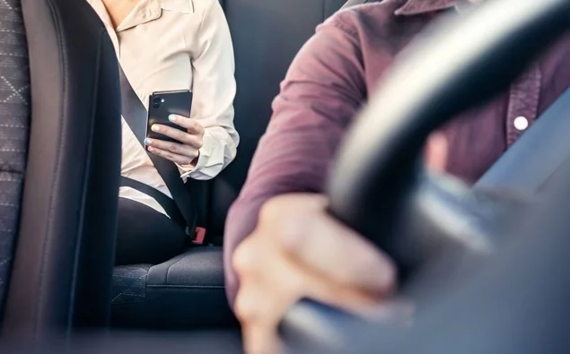 Govt seeks "a bit more certainty" around contractors in wake of Uber ruling