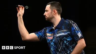 Grand Slam of Darts: Luke Humphries into semi-finals after 16-8 win over Michael Smith