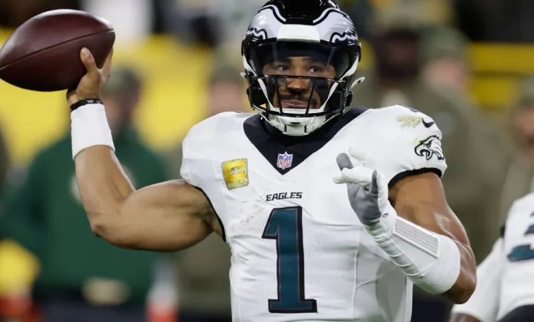 Green Bay Packers fall to Philadelphia Eagles in defensive bout