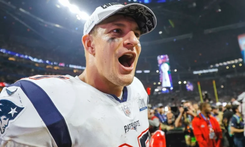 Gronk to fulfill late friend's wish, retire as Patriot