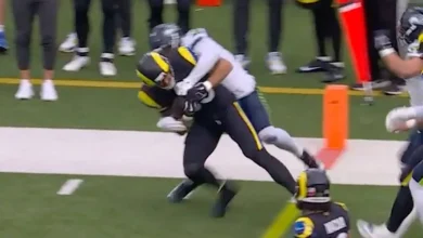HIGHLIGHTS: Rams TE Tyler Higbee with a 23-yard catch and run against the Seahawks