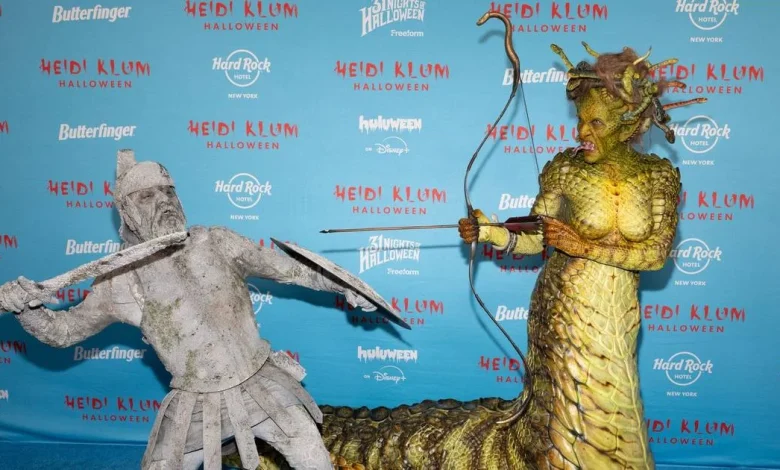 Halloween-Party in New York: Heidi Klum als monströse Medusa - Tom zu Stein erstarrt