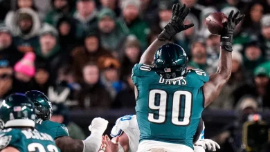 Handing out 10 awards from the Eagles-Lions game