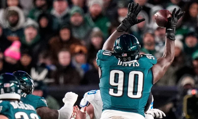 Handing out 10 awards from the Eagles-Lions game