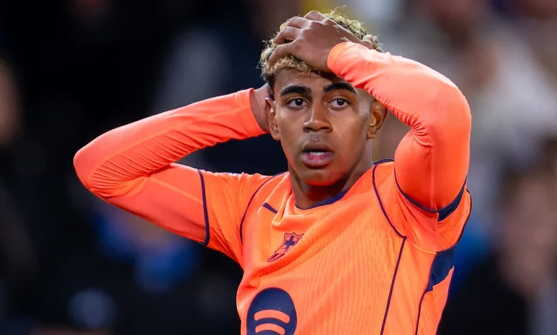 Hansi Flick Offers Lamine Yamal Advice After Calls to Sell Barcelona Star