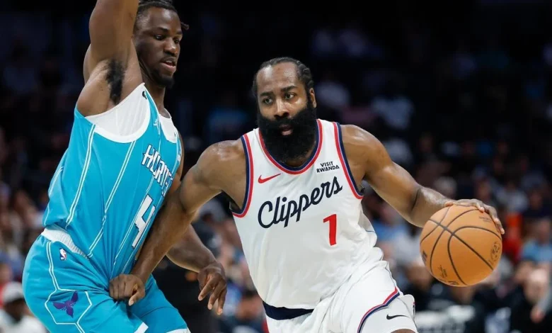 Harden Erupts for 55, Clippers Rout Hornets 131-116 in Paul's Likely Last Game in North Carolina