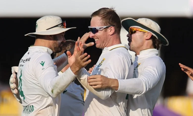 Harmer flips Test cricket in India upside down