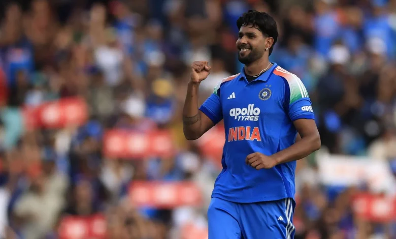 Harshit Rana strikes twice to remove Ryan Rickelton and Quinton de Kock for ducks in IND vs SA 2025 1st ODI [Watch]