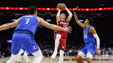 Heat hangs on for fifth straight win in Tyler Herro’s season debut. Takeaways and details