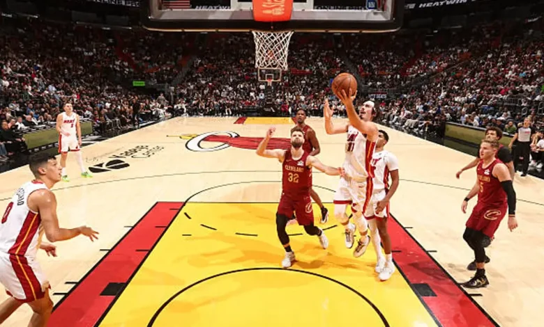 Heat vs. Cavaliers Prediction, Odds, Picks - Nov. 12