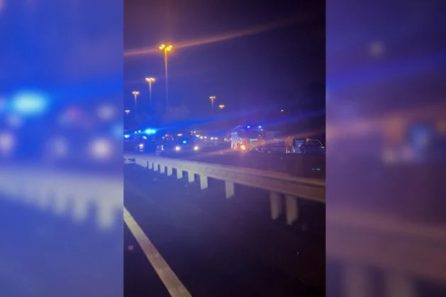 Heavy delays for commuters due to M50 and M1 crash