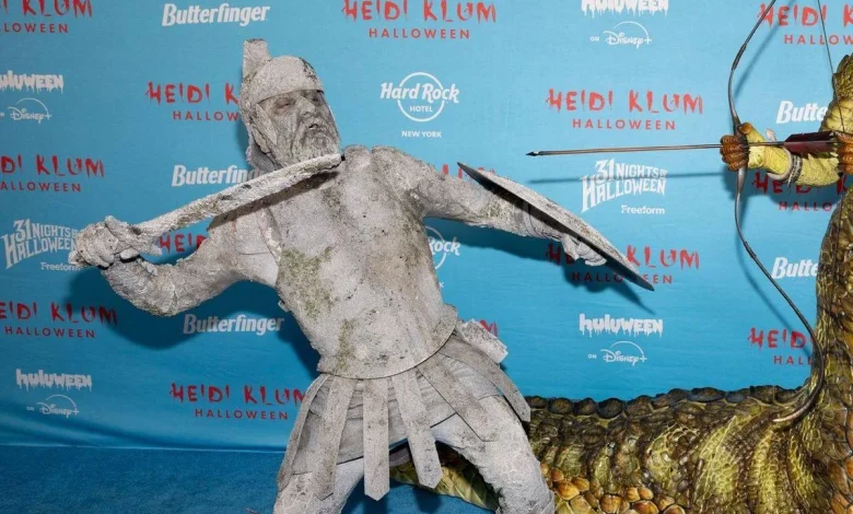 Heidi Klum als monströse Medusa bei Halloween-Party