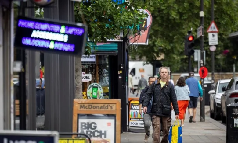 High street giant to shut 29 stores across UK this month