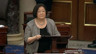Hirono backs bill to block federal layoffs during government shutdowns