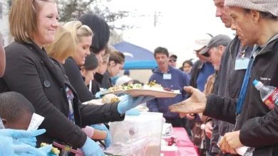 Holiday helpings: Free turkeys, community meals, tiny trees brighten season across area