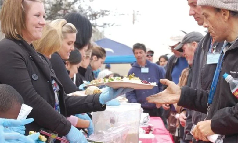 Holiday helpings: Free turkeys, community meals, tiny trees brighten season across area