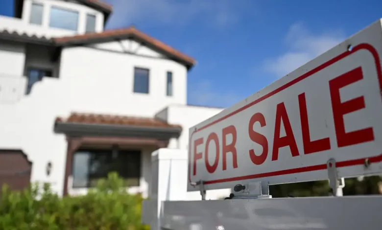 Home sellers are showing they'd rather yank listings off the market than accept lower prices