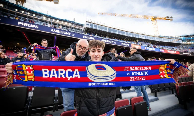 Homenaje al pasado en el saque de honor