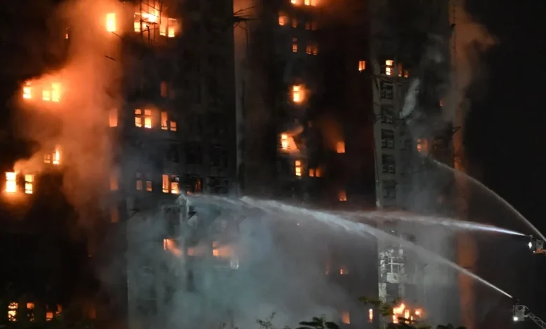 Hong Kong | L’incendie d’un complexe résidentiel fait 13 morts