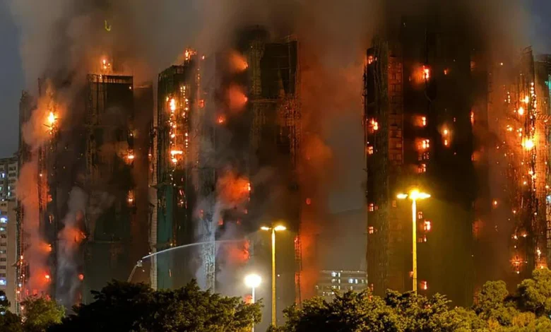 Hong Kong: au moins 13 morts dans l'incendie de plusieurs immeubles
